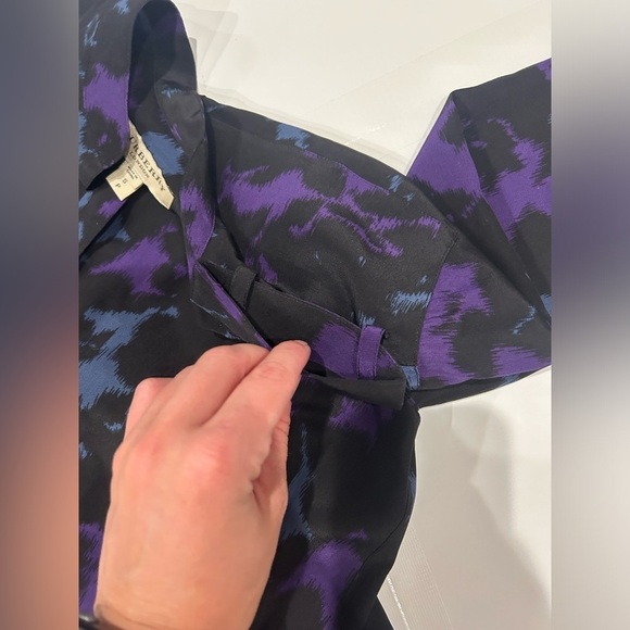 Burberry Long Sleeve Blouse Top 100% Silk Small Collared Blue Purple - Picture 9 of 12